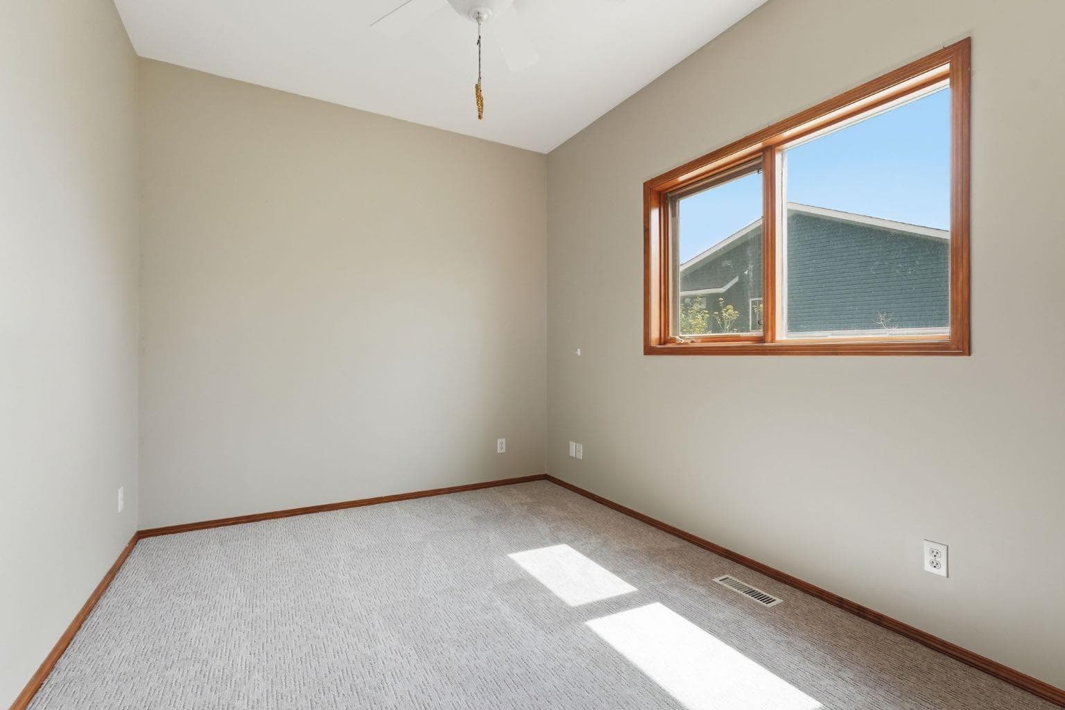 412 Harrison Court 
