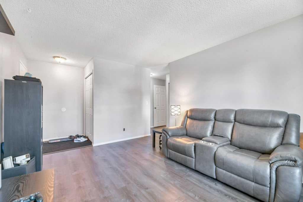 23 Abbercove Road SE