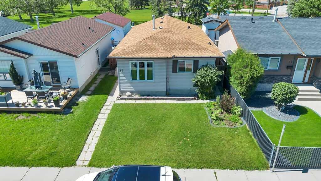 23 Abbercove Road SE
