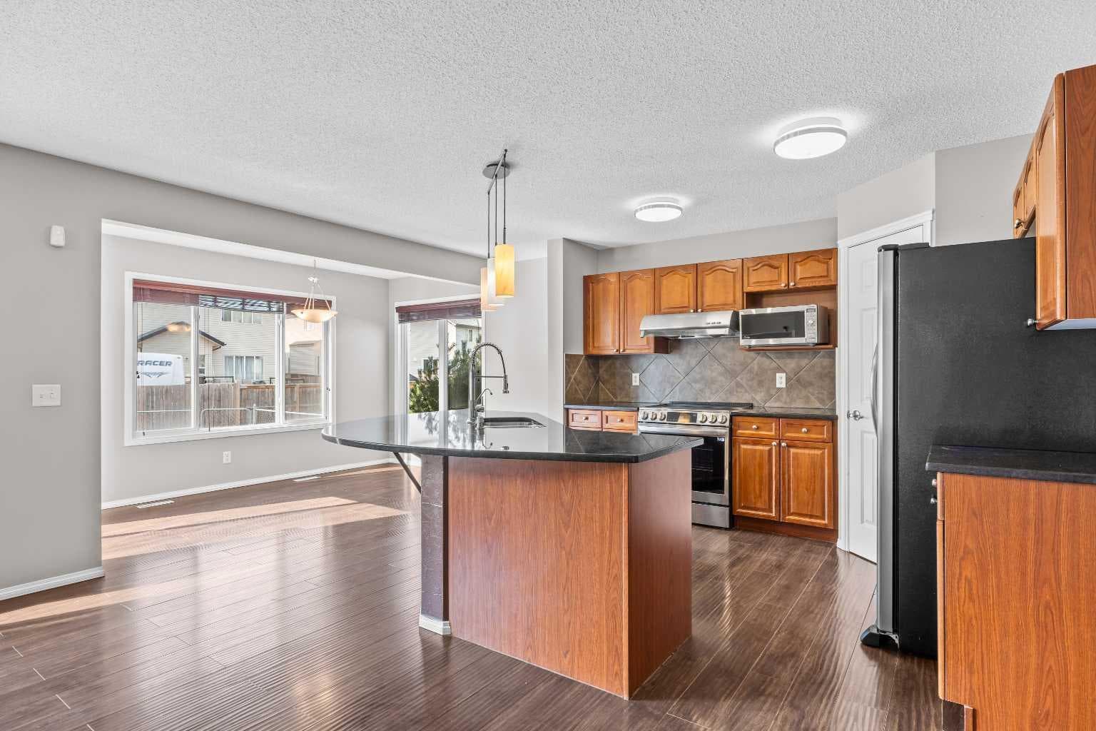 140 West Creek Circle 