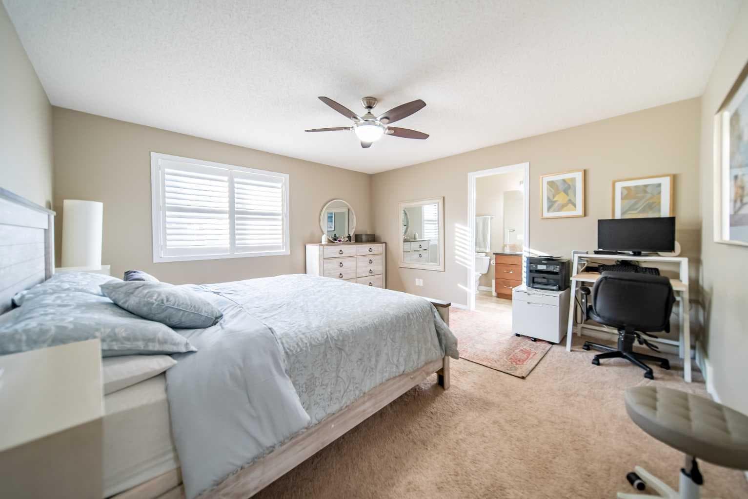 503 Windbrook Heights SW