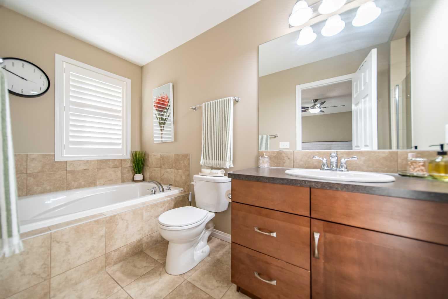 503 Windbrook Heights SW