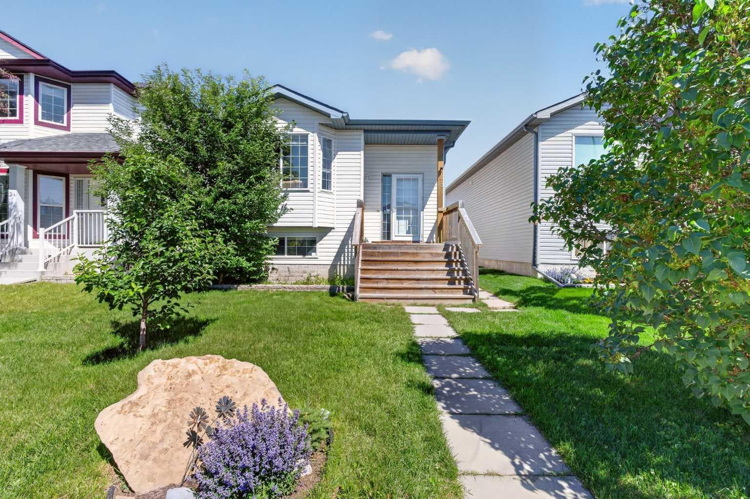 173 Martin Crossing Crescent NE