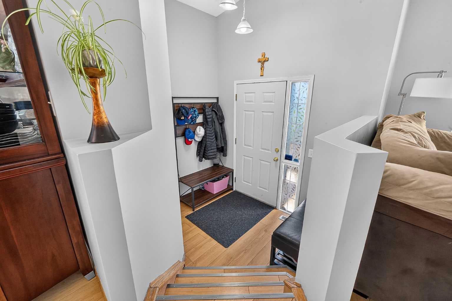 173 Martin Crossing Crescent NE