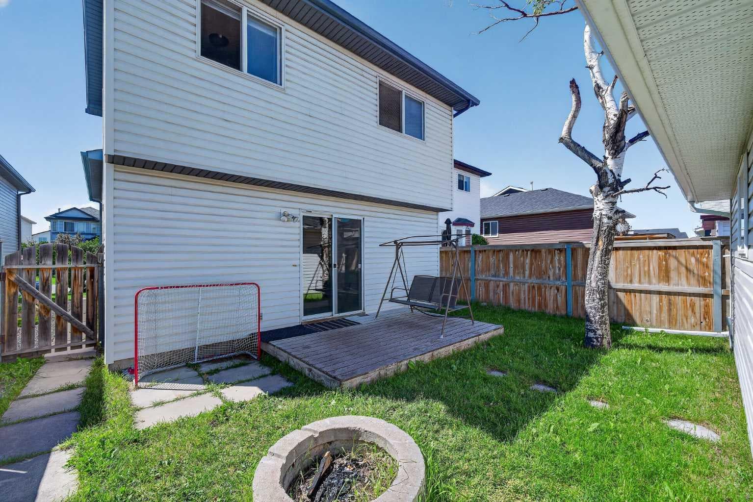 173 Martin Crossing Crescent NE