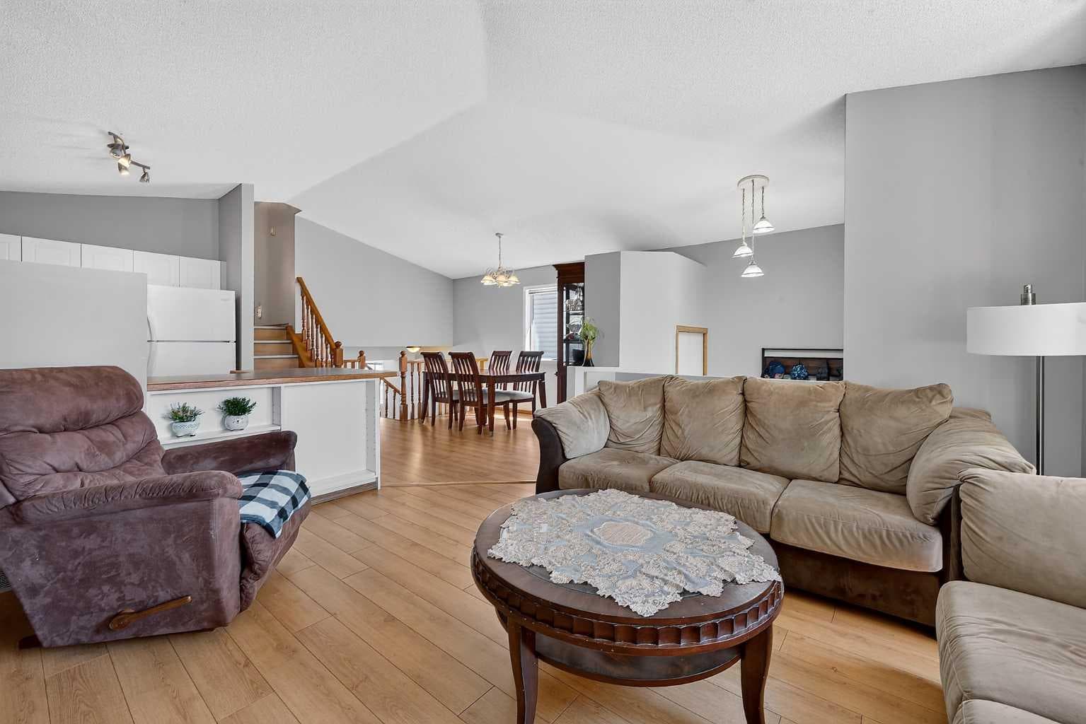 173 Martin Crossing Crescent NE