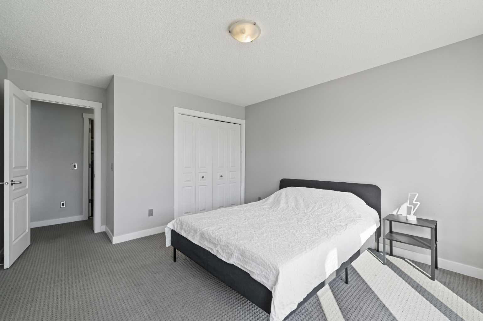 2205, 211 Aspen Stone Boulevard SW
