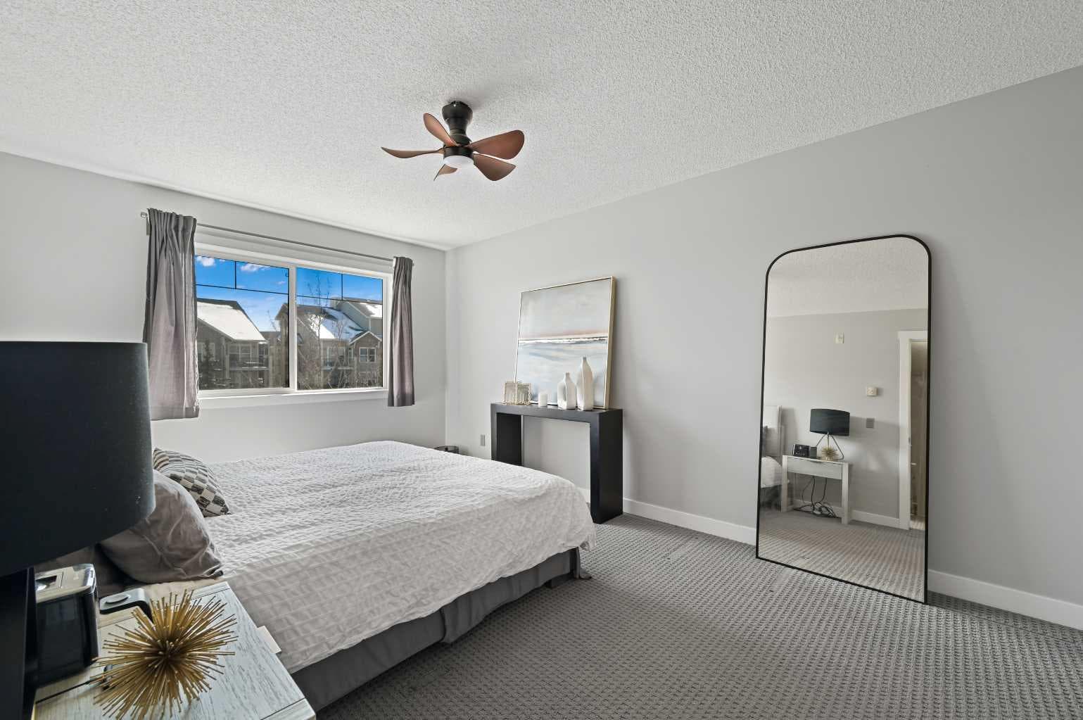 2205, 211 Aspen Stone Boulevard SW