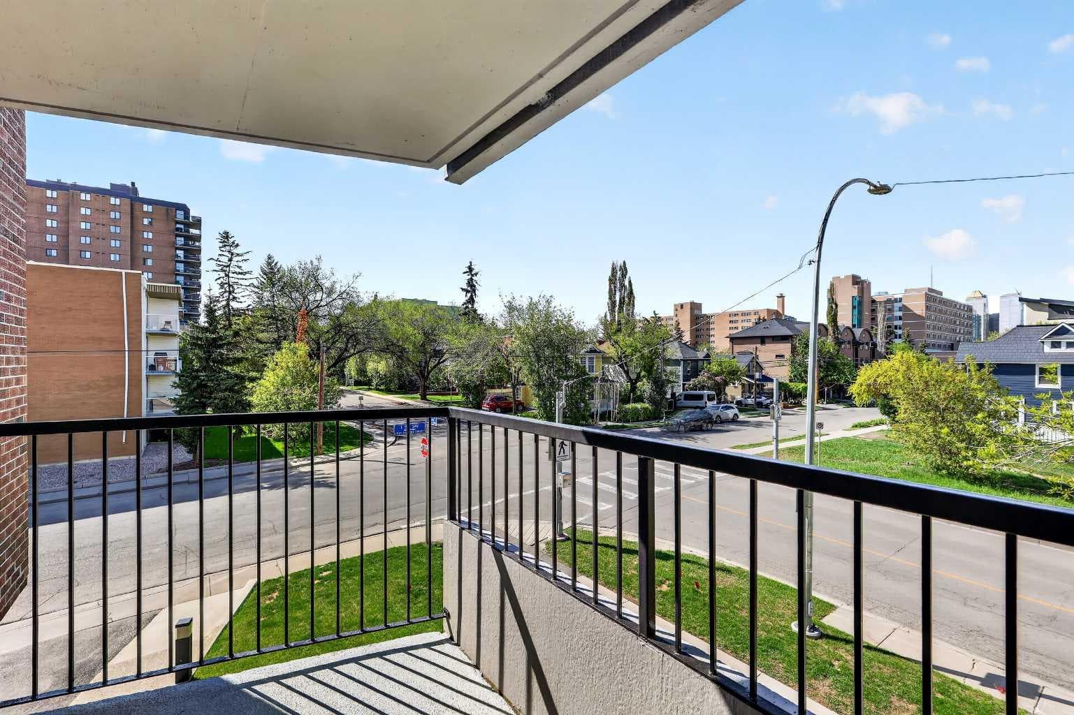 2A, 133 25 Avenue SW