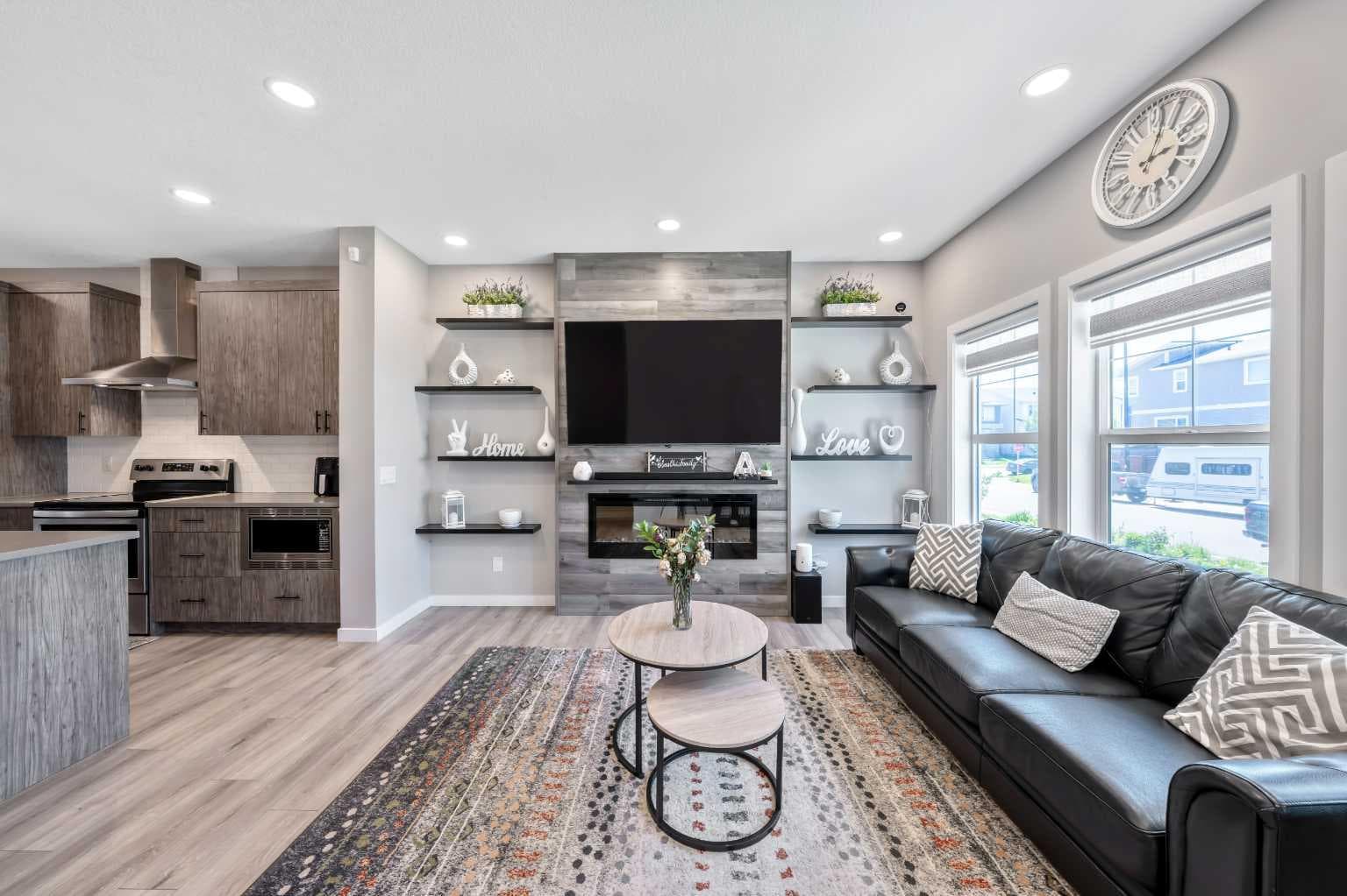384 Chinook Gate Close SW