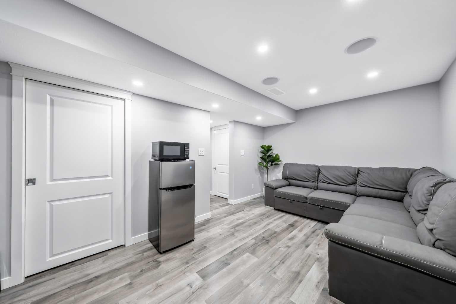 384 Chinook Gate Close SW