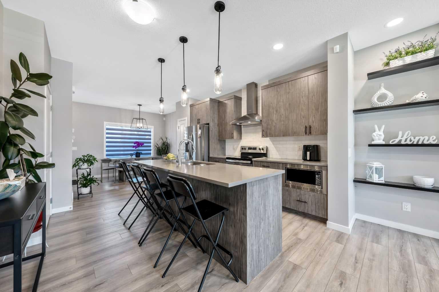 384 Chinook Gate Close SW
