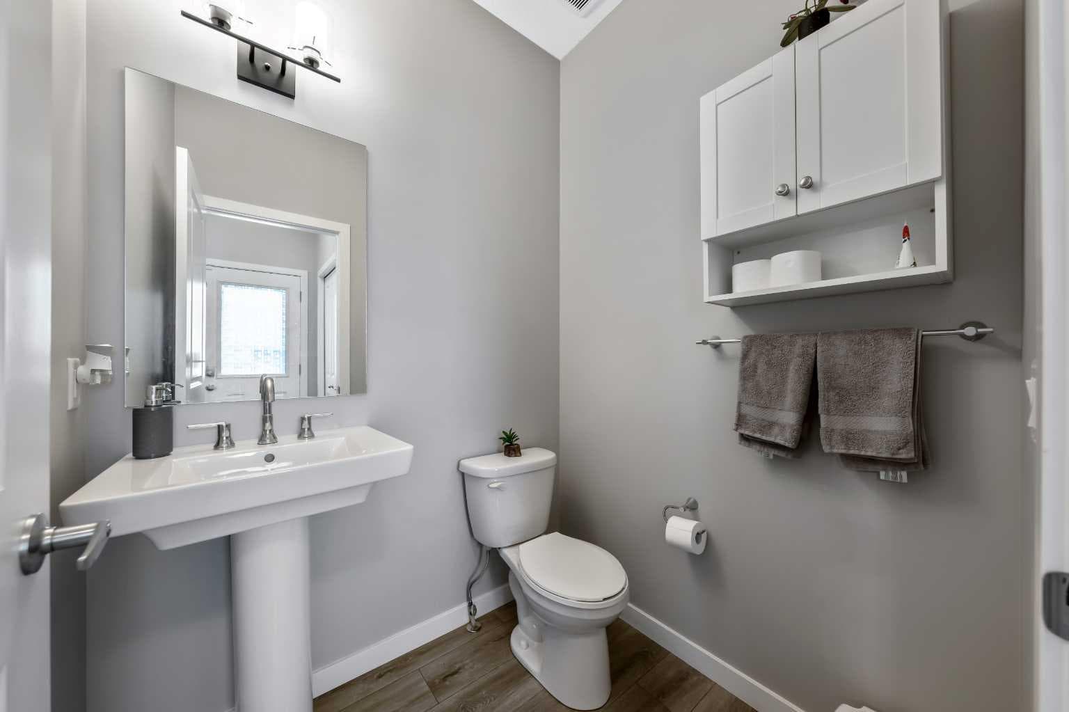 384 Chinook Gate Close SW