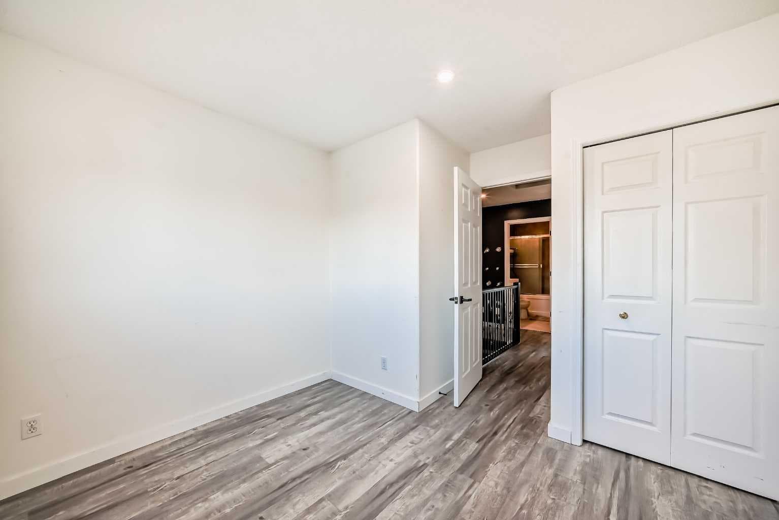 125 Coral Springs Bay NE
