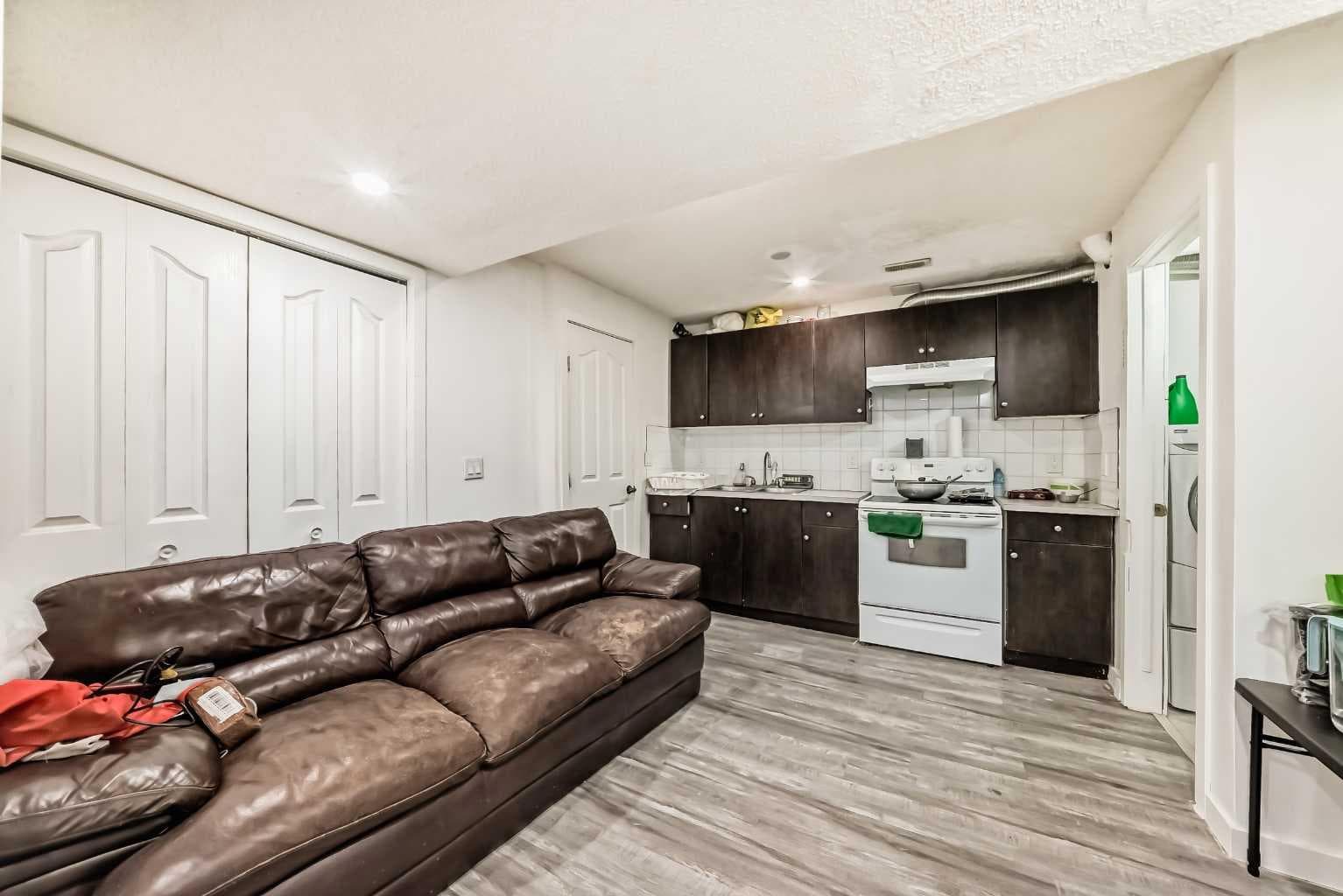 125 Coral Springs Bay NE
