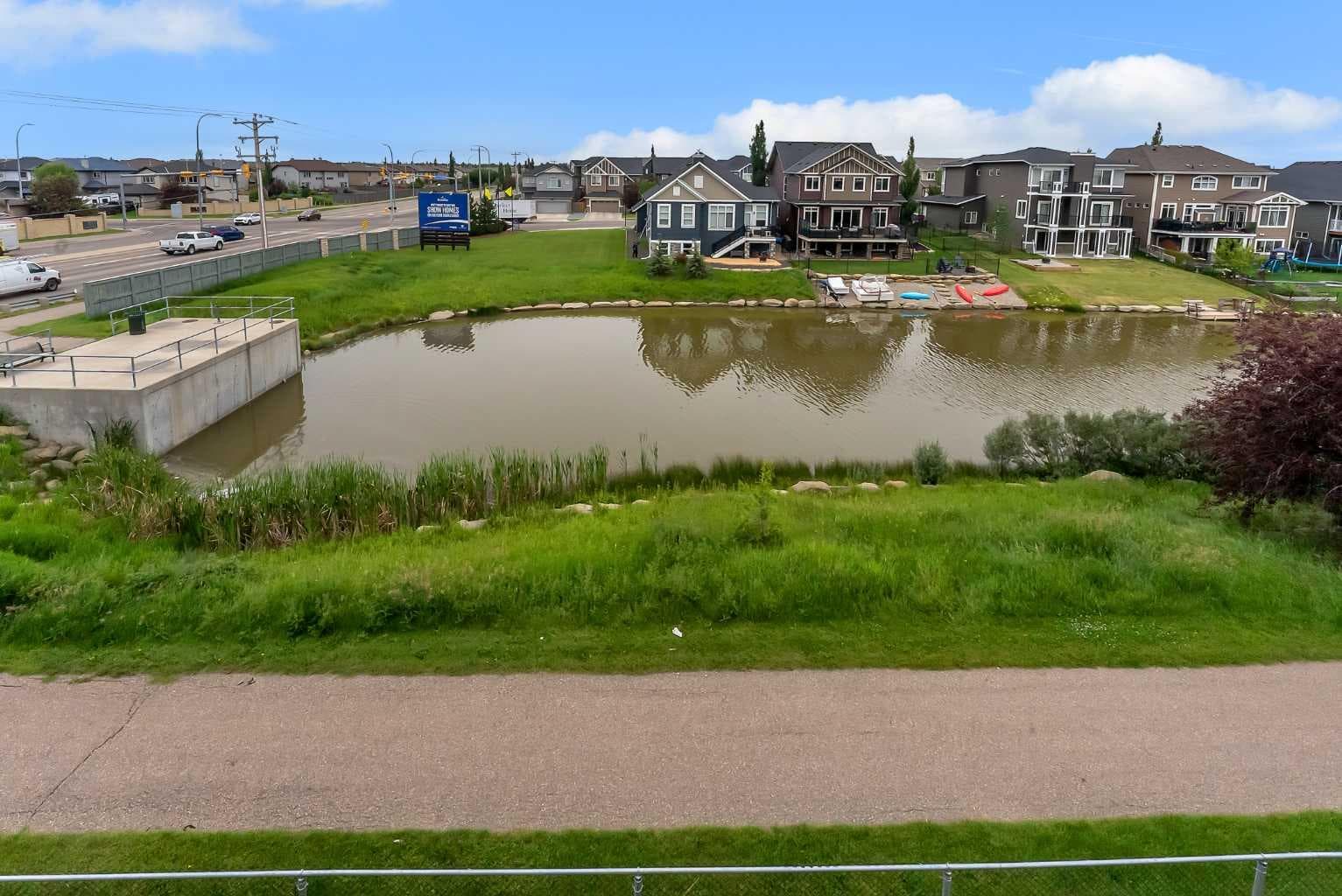 394 Canals Crossing SW