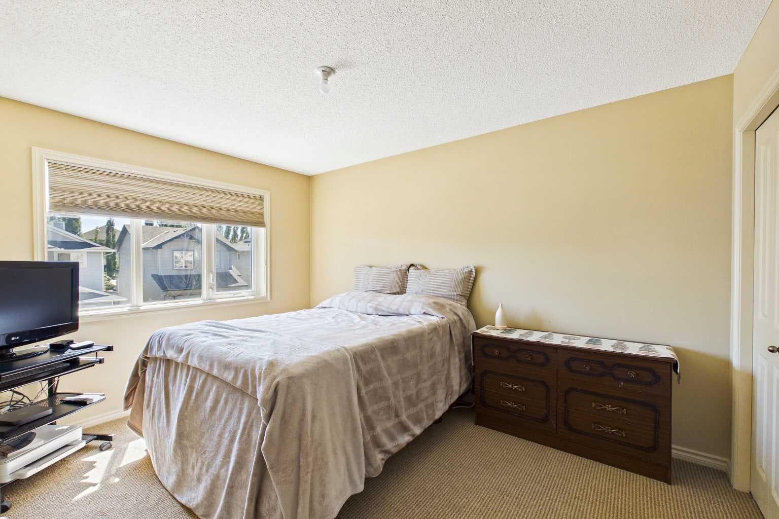 306 Tuscany Vista Road NW