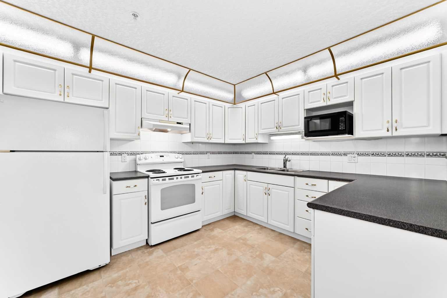 311, 8535 Bonaventure Drive SE
