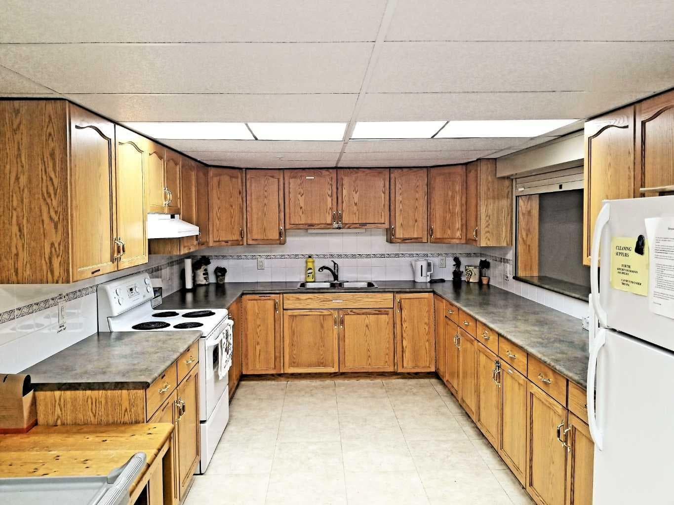 311, 8535 Bonaventure Drive SE