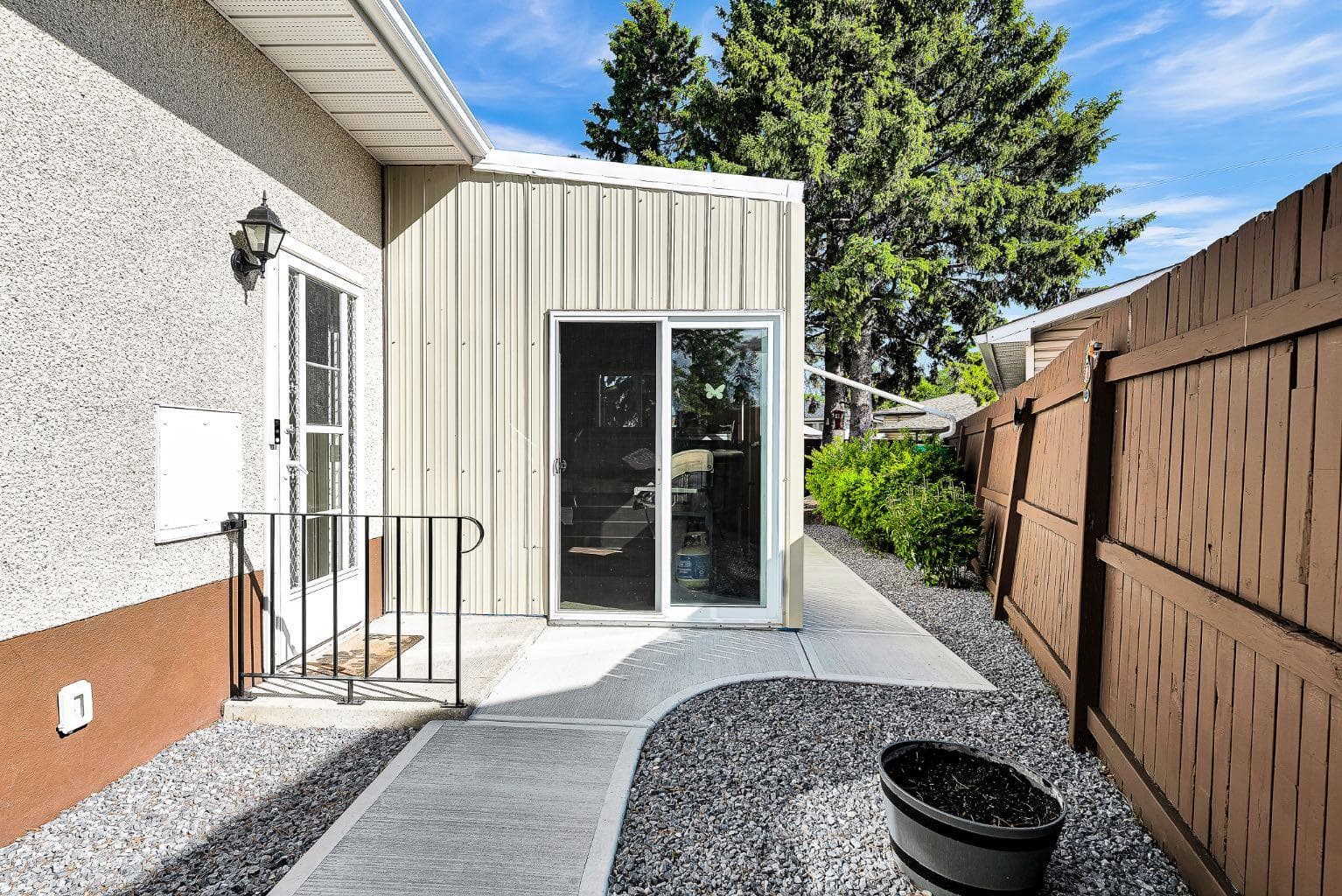 173 Margate Close NE