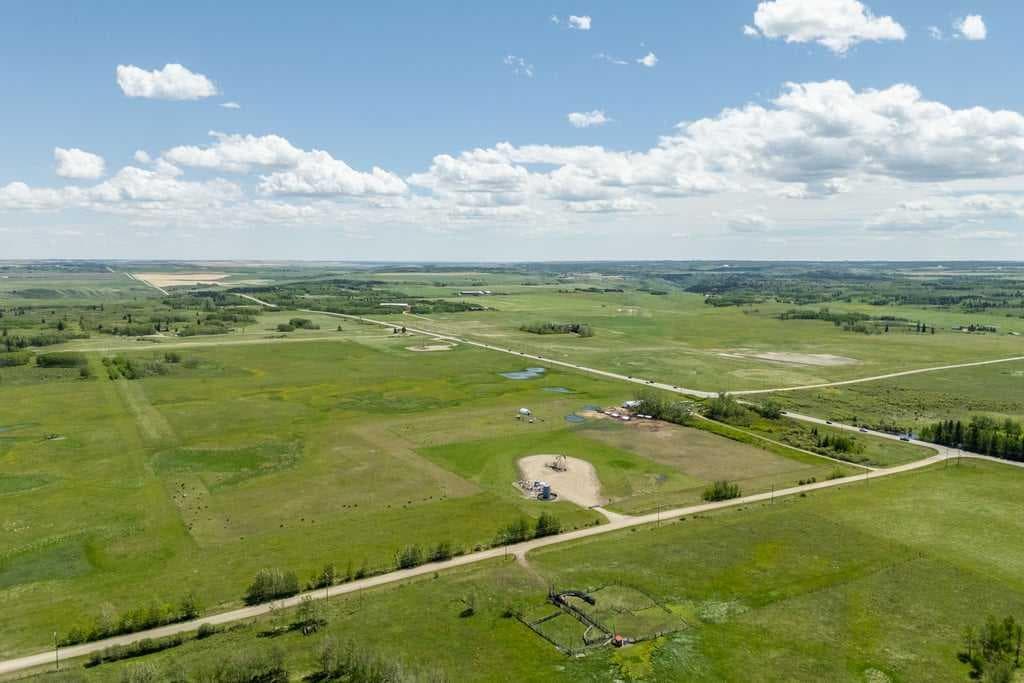 270012 Range Road 40  