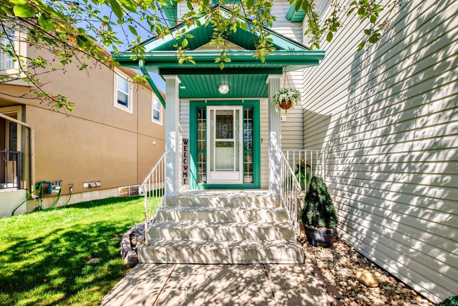 78 Arbour Butte Road NW