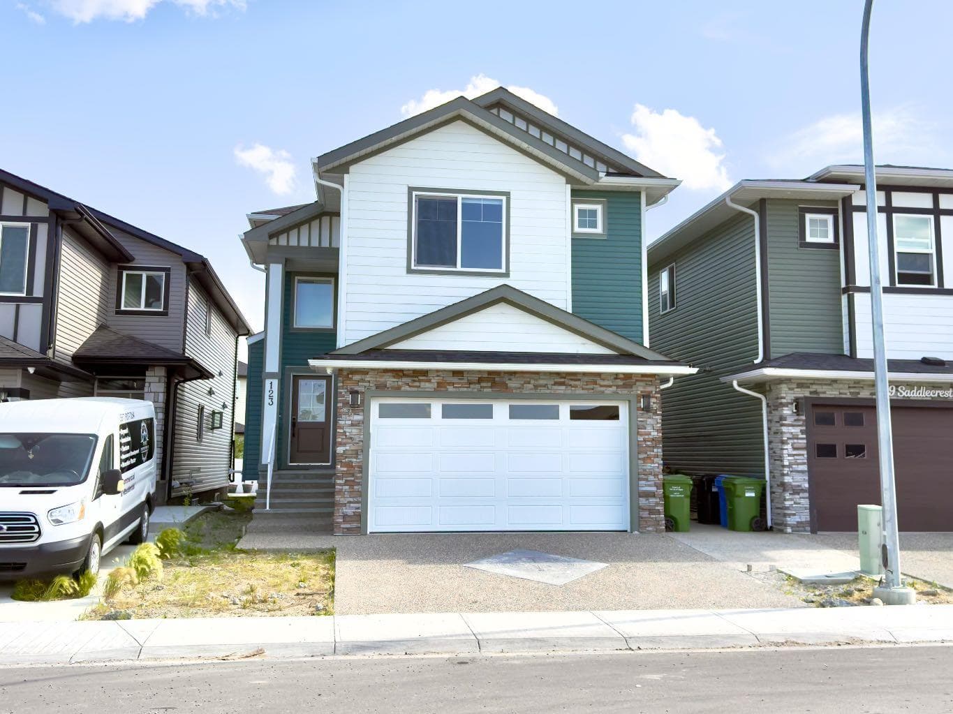 123 Saddlecrest Grove NE