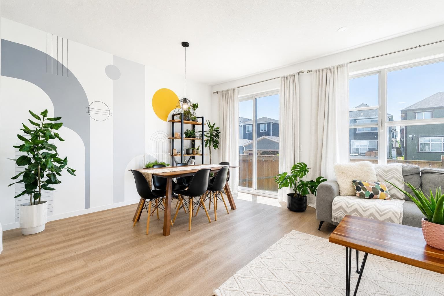 229 Masters Row SE