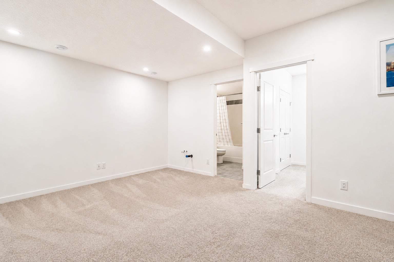 229 Masters Row SE