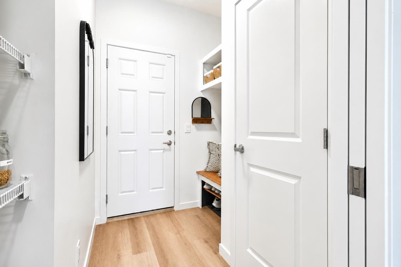 229 Masters Row SE