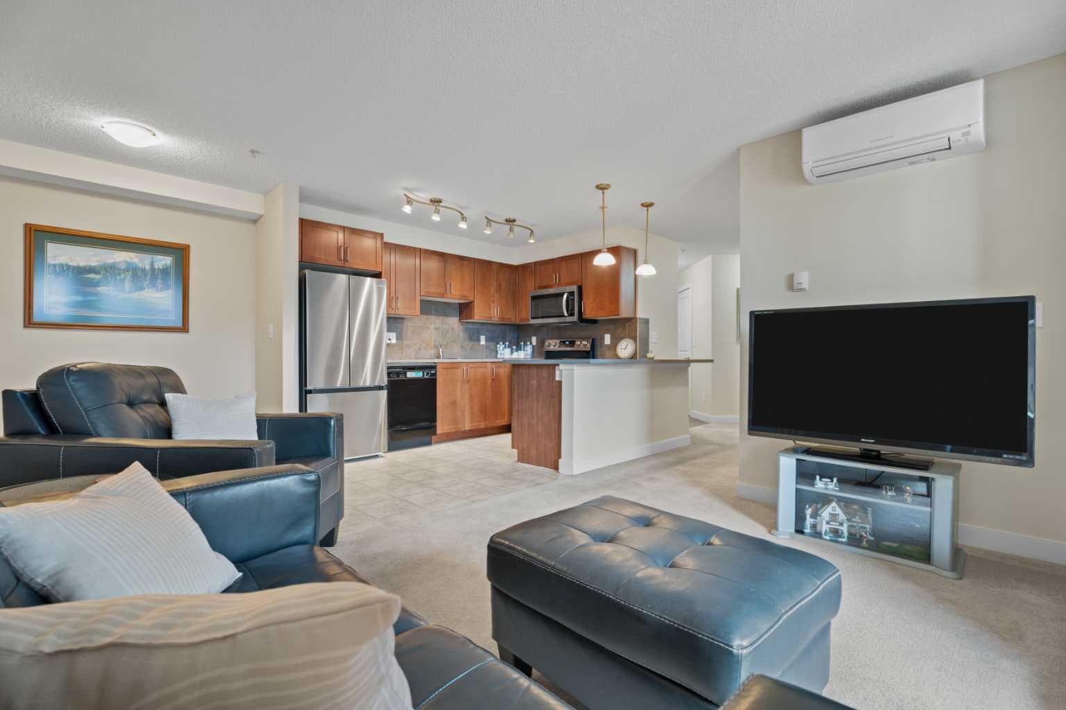 201, 162 Country Village Circle NE
