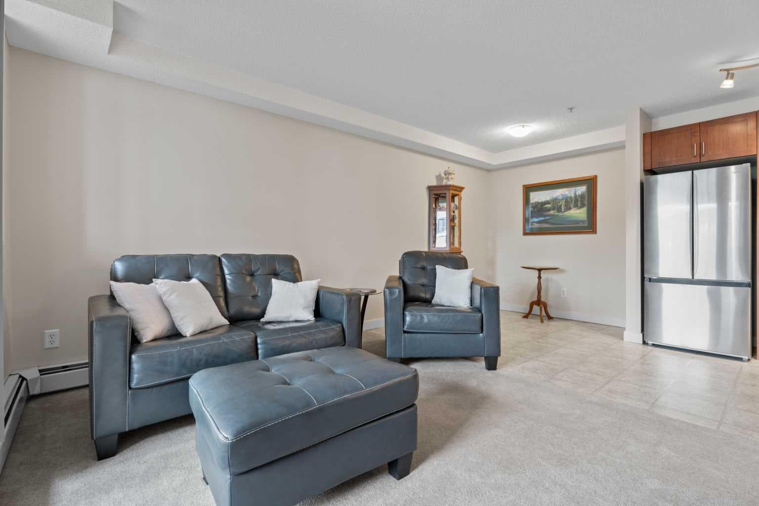 201, 162 Country Village Circle NE