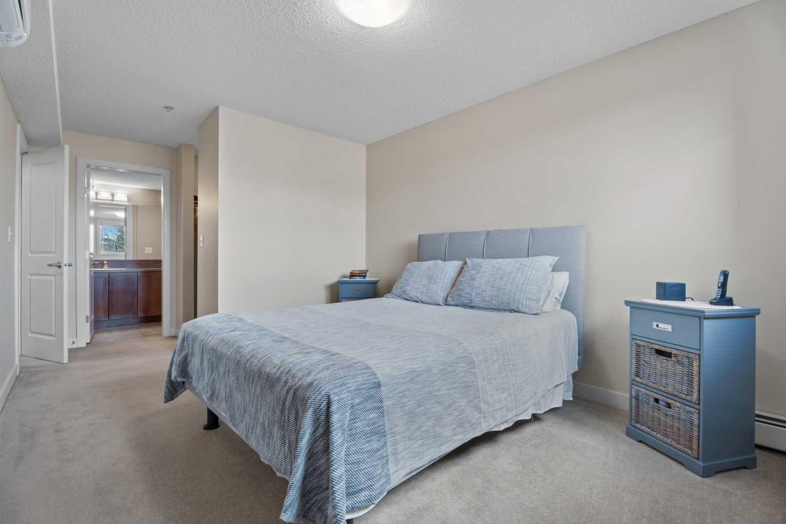 201, 162 Country Village Circle NE
