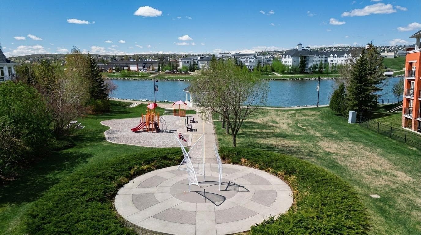 201, 162 Country Village Circle NE