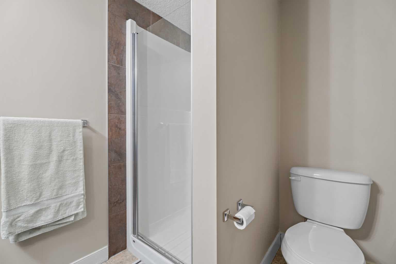 201, 162 Country Village Circle NE