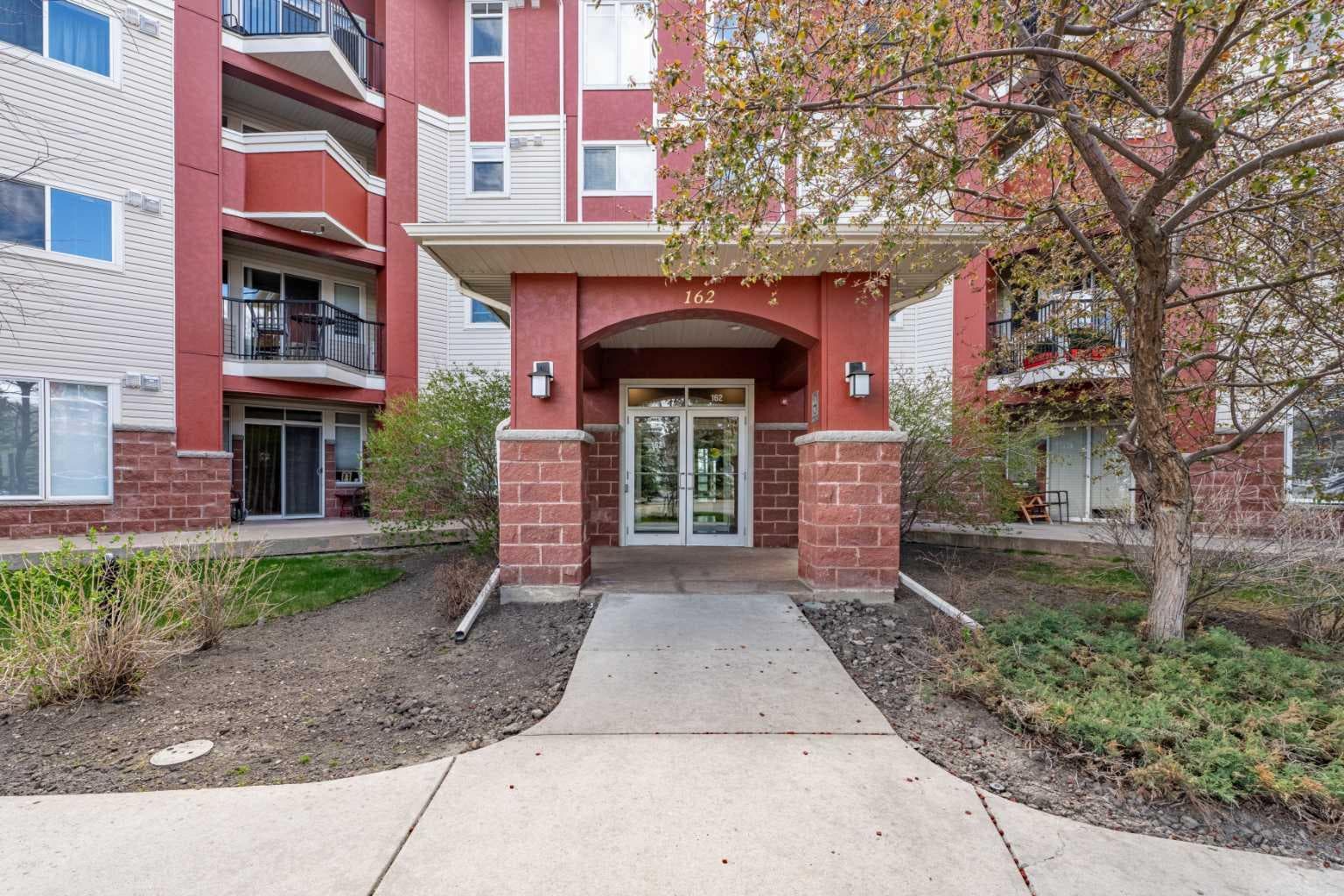 201, 162 Country Village Circle NE