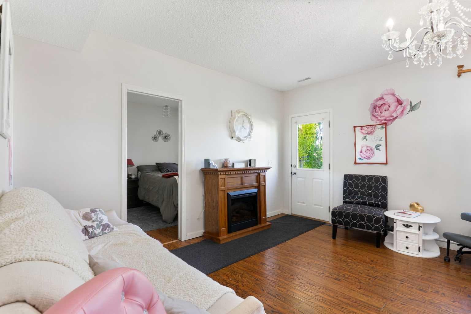 151 Bow Ridge Crescent 