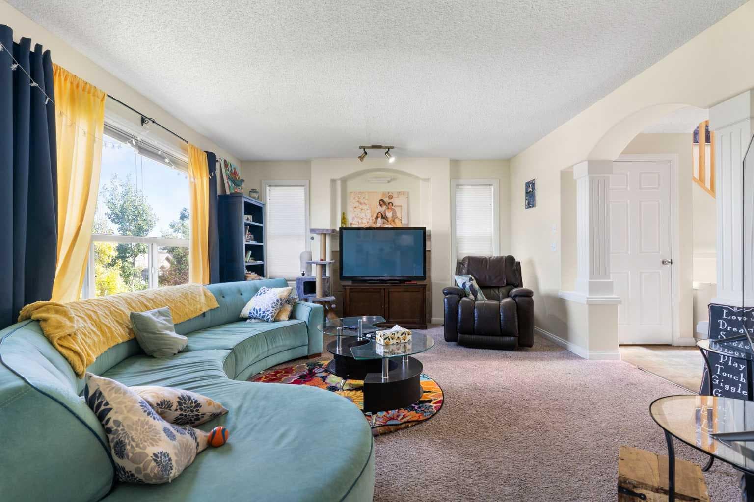 151 Bow Ridge Crescent 