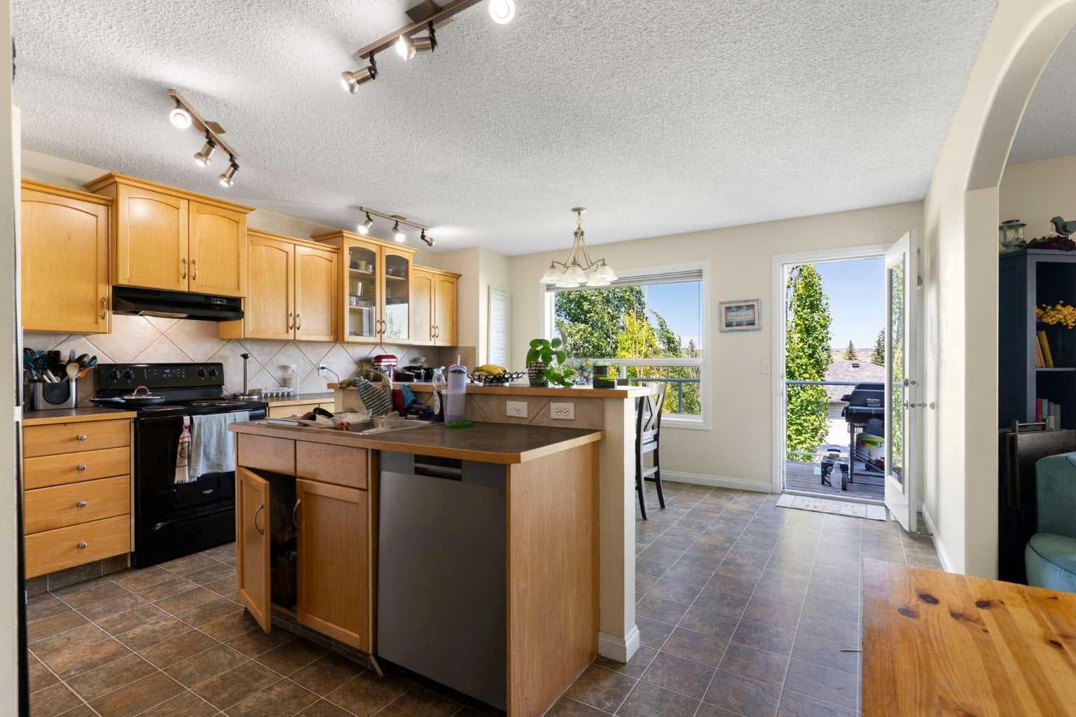 151 Bow Ridge Crescent 