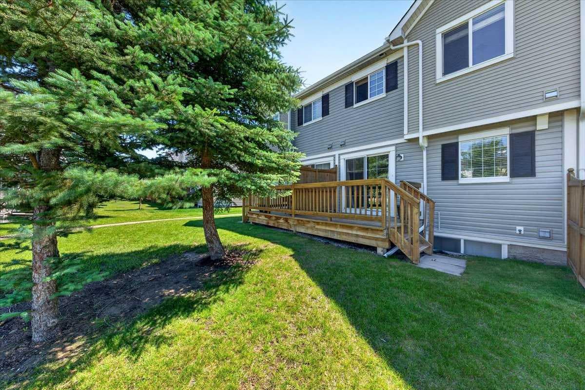 76 Country Village Lane NE