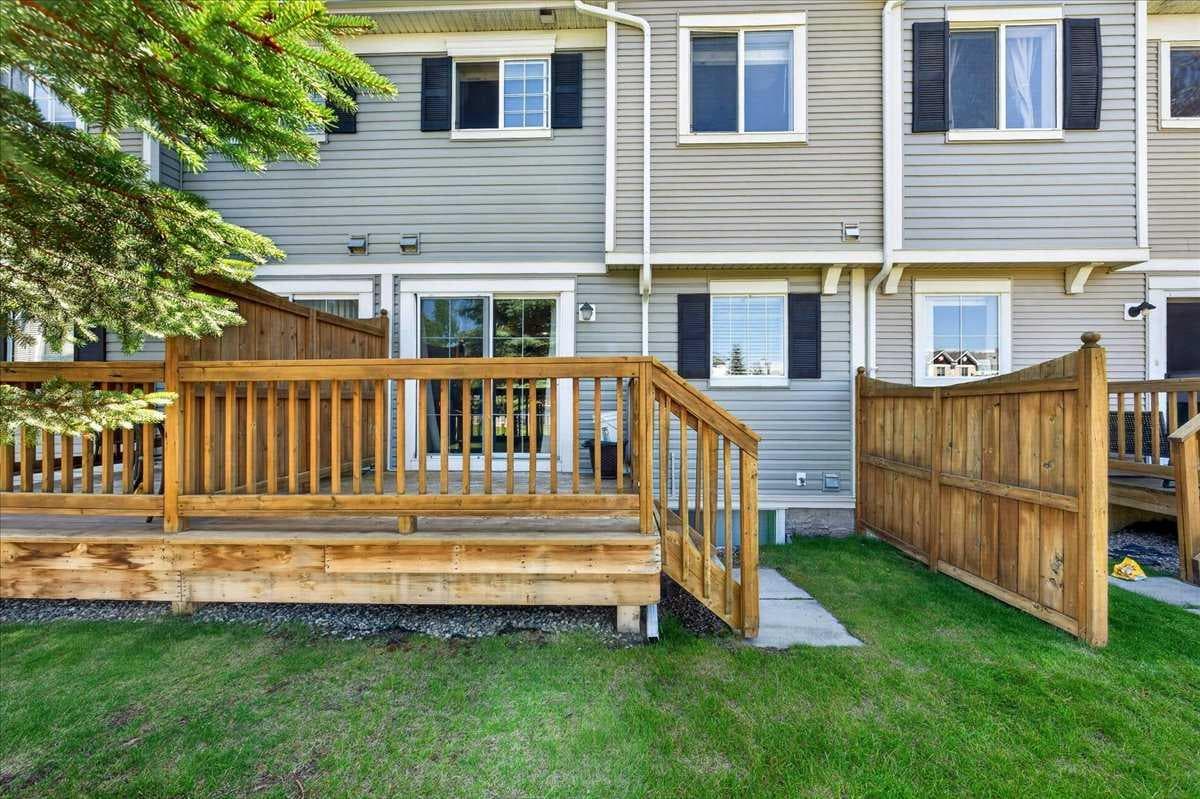 76 Country Village Lane NE