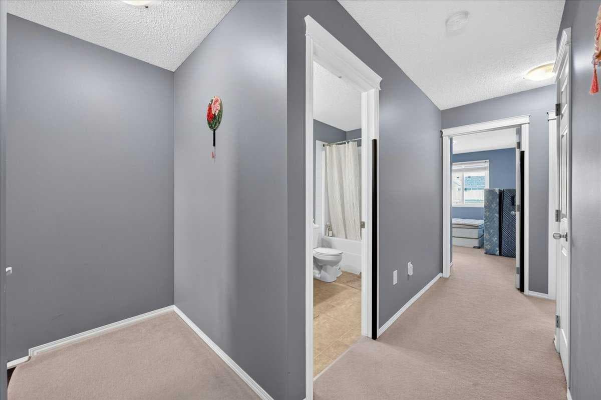 76 Country Village Lane NE