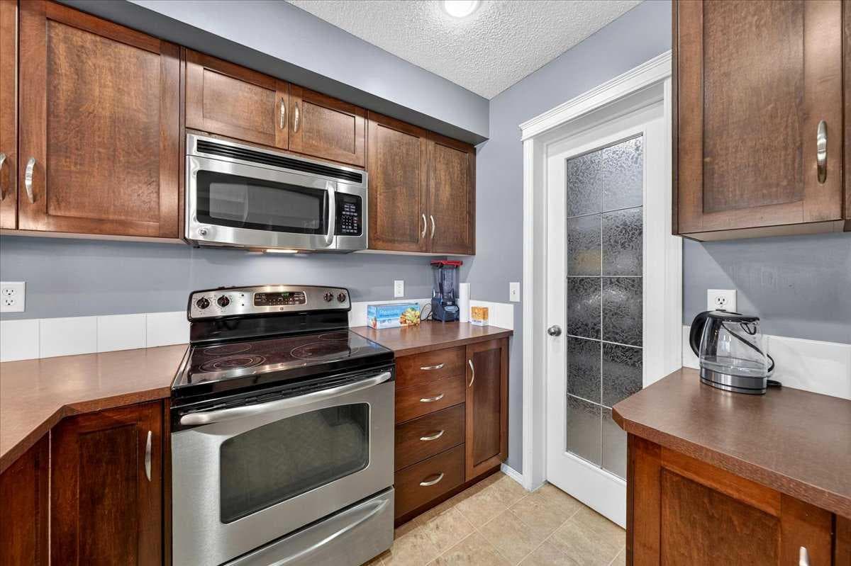 76 Country Village Lane NE