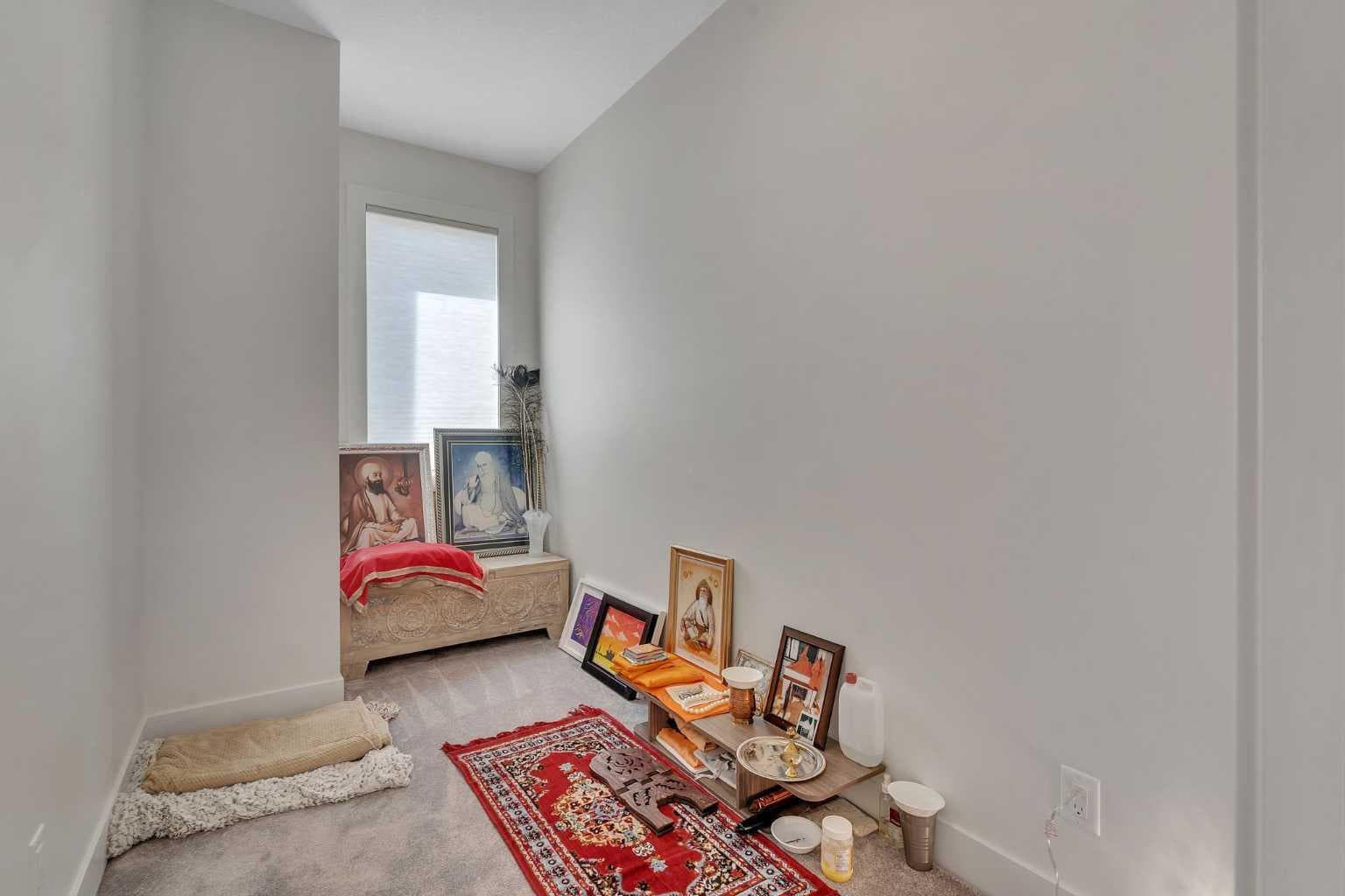 351 Lucas Way NW