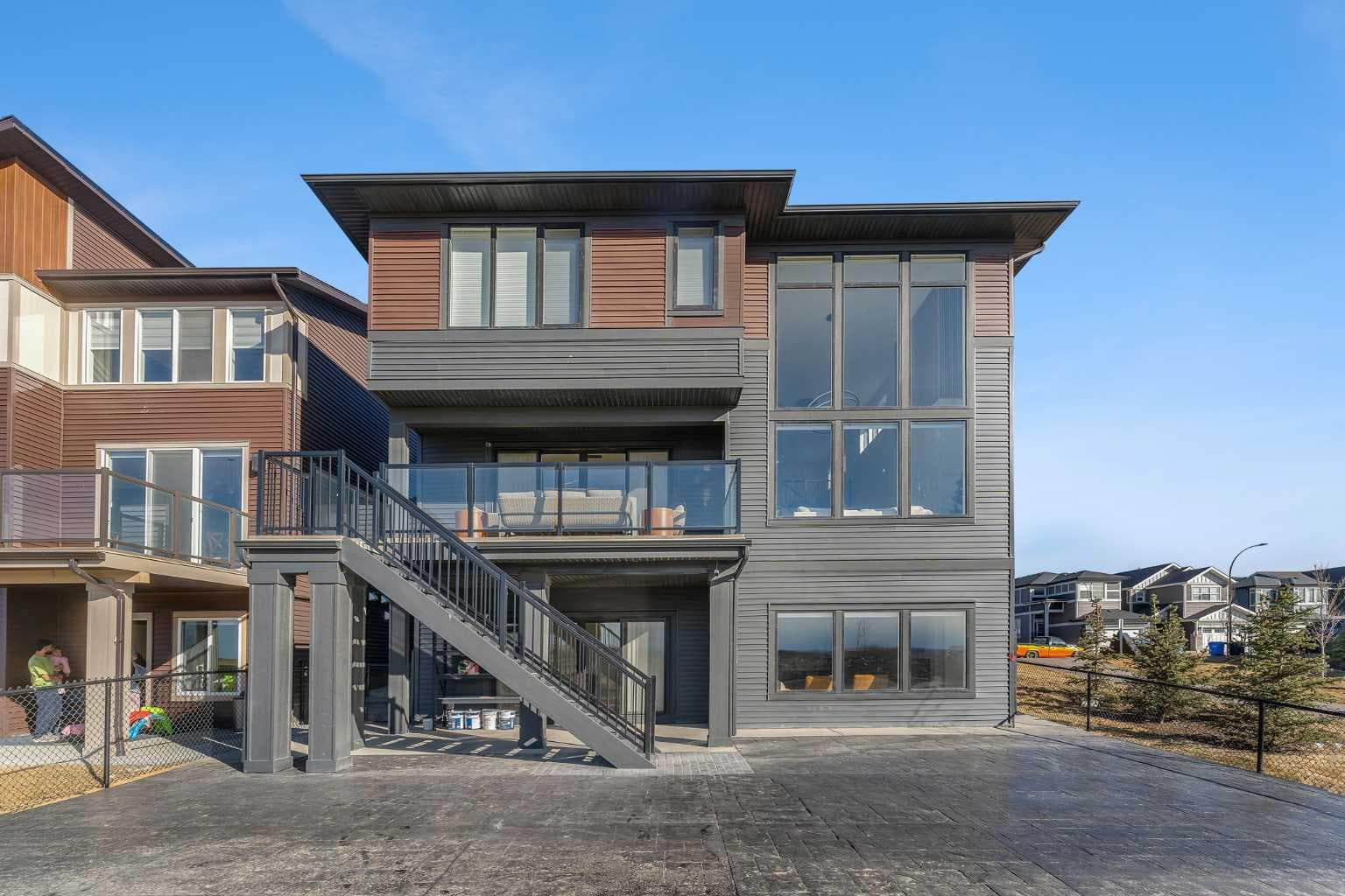 351 Lucas Way NW
