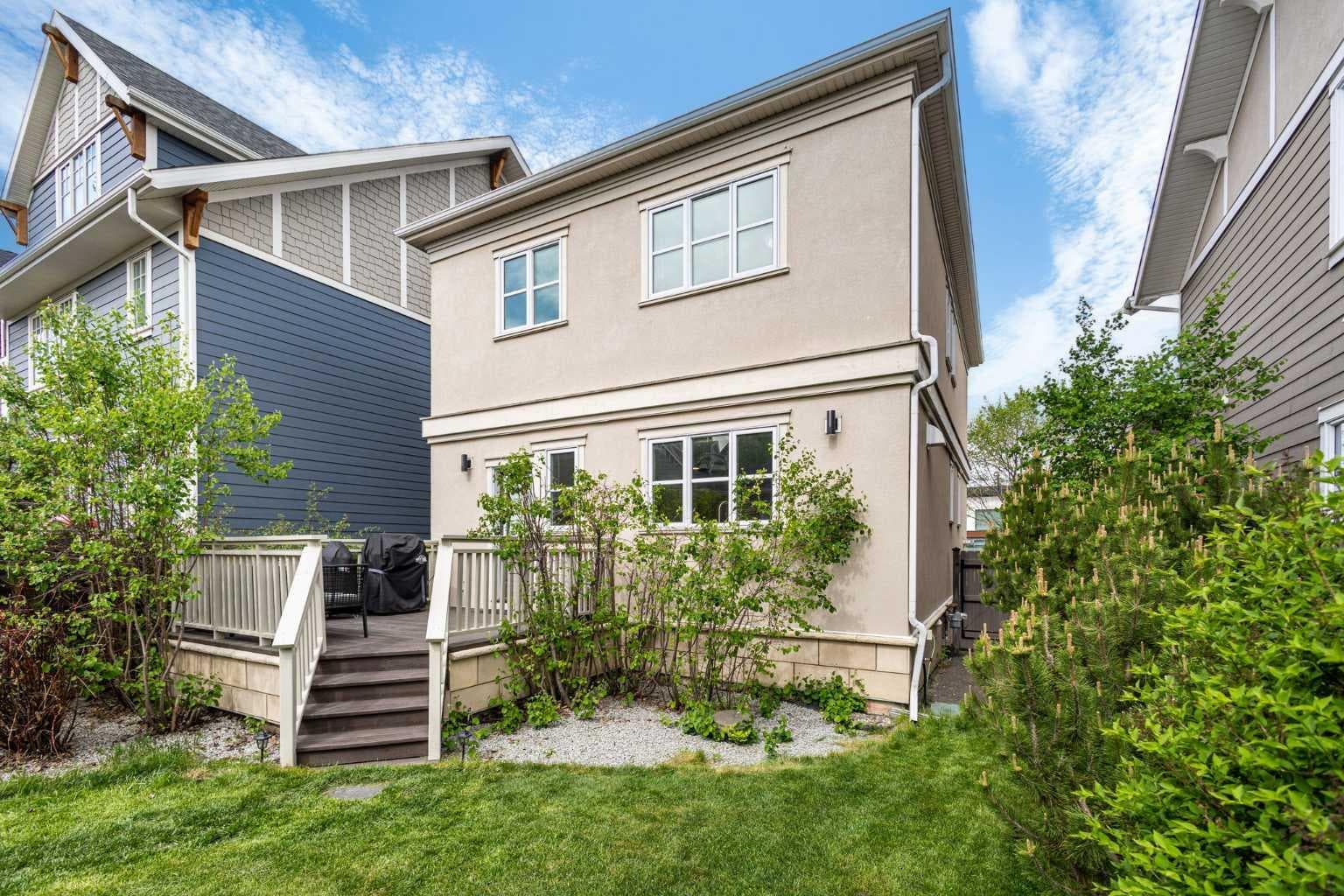 3804 Sarcee Road SW