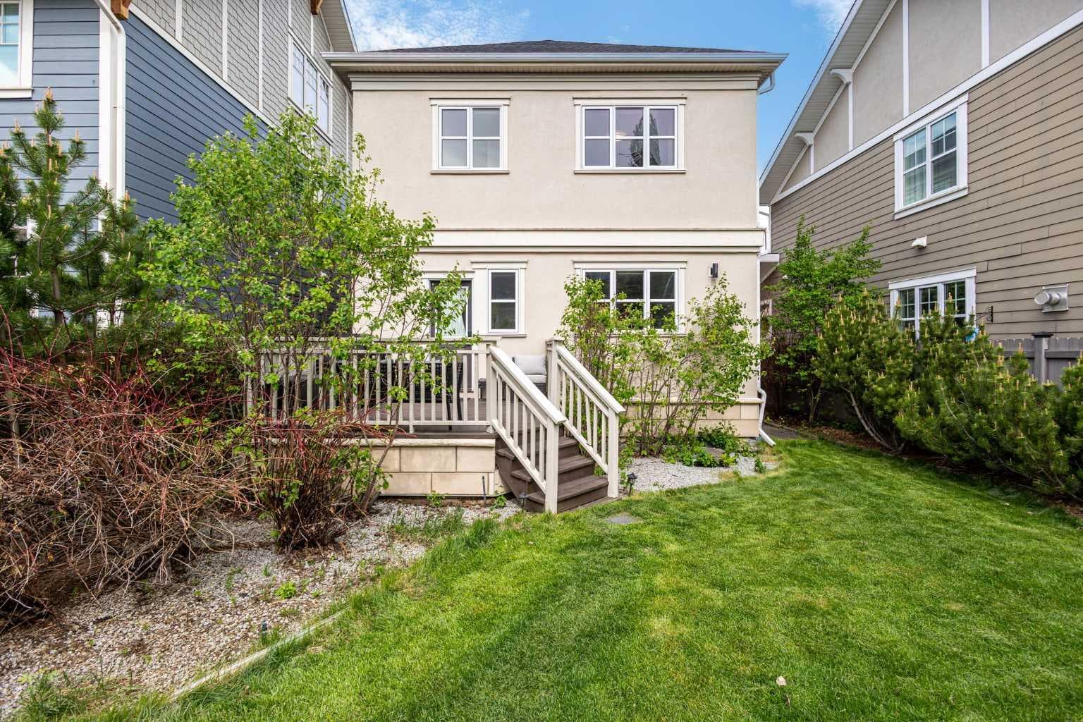 3804 Sarcee Road SW