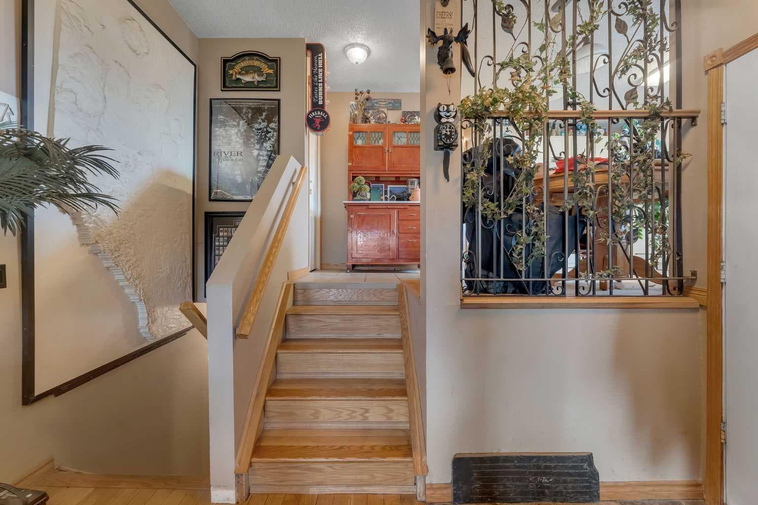 115 Deerfield Drive SE