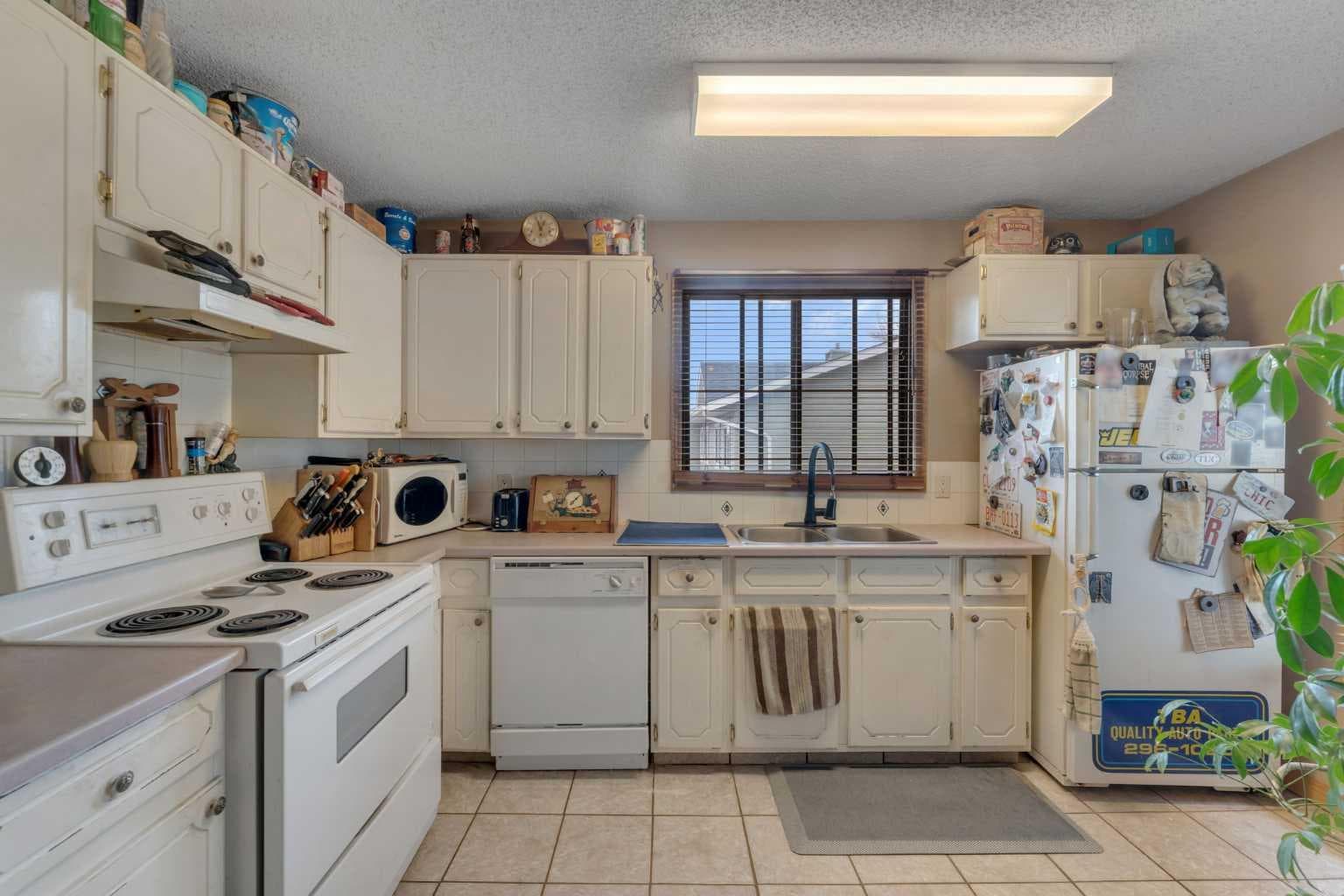115 Deerfield Drive SE