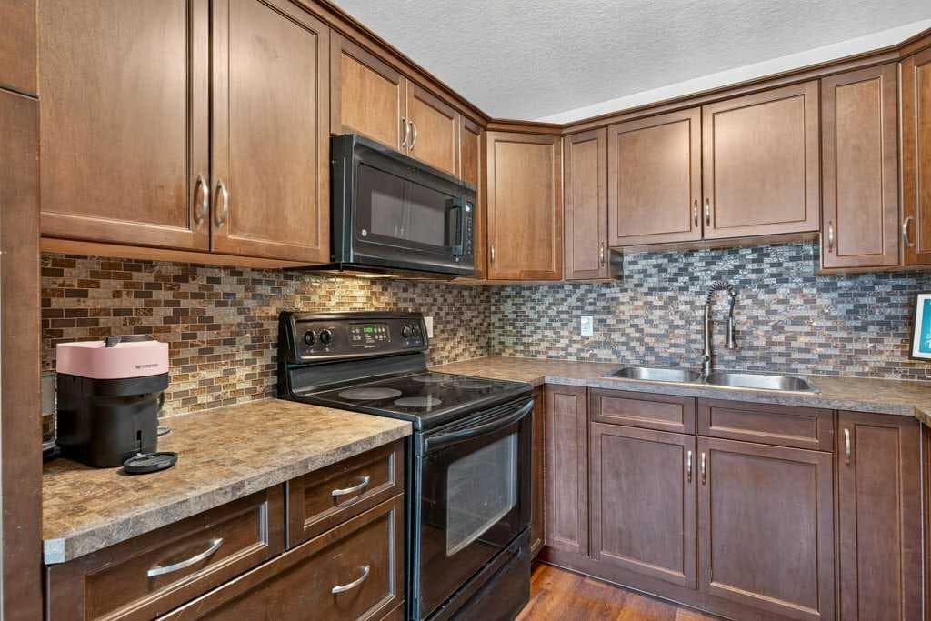 20 McKinley Road SE